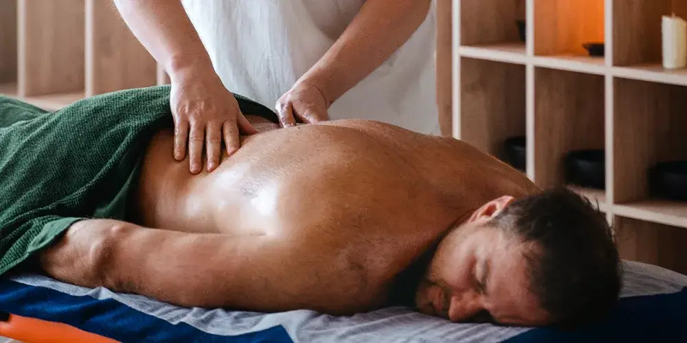 Sciatica-Pain-Relief-Massage-Bolton-content-image (1)